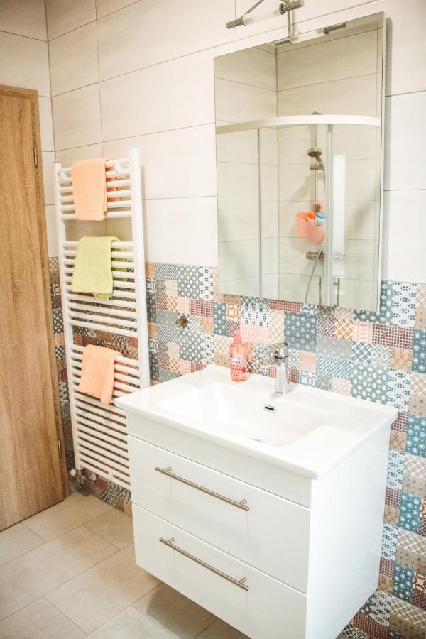 Entoli Apartment Podnanos Luaran gambar